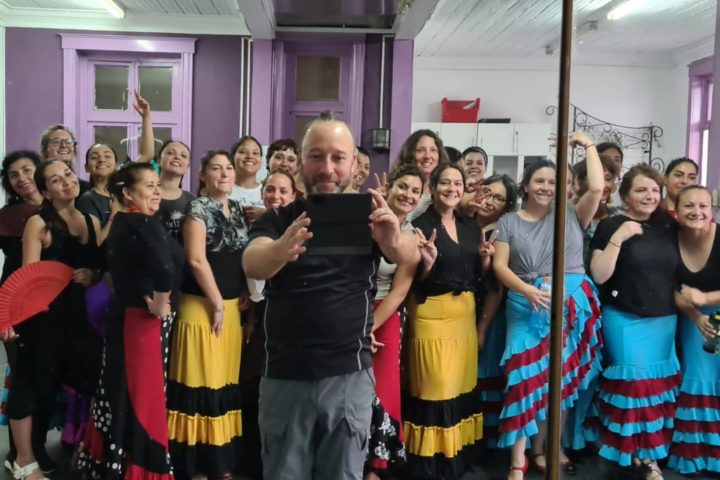Compañía de Flamenco “Ecos Andaluces” se presentará en el Teatro Regional Cervantes de Valdivia