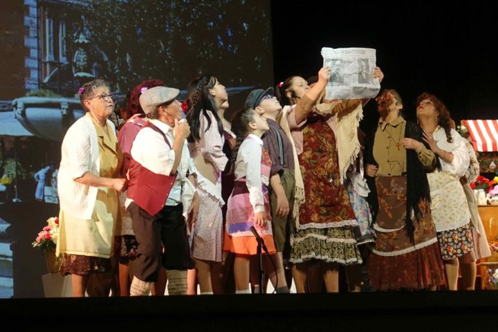 Exitosa segunda función de La «Pérgola de las Flores» en el Teatro Regional Cervantes de Valdivia