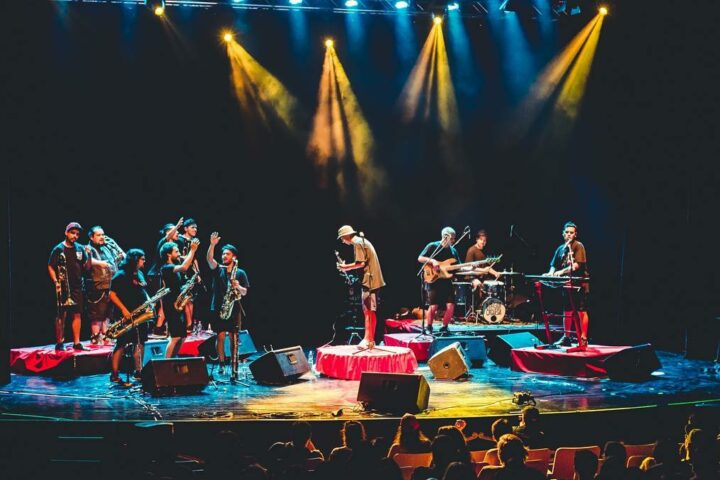 La Brígida Orquesta llega al Teatro Regional Cervantes con tour nacional